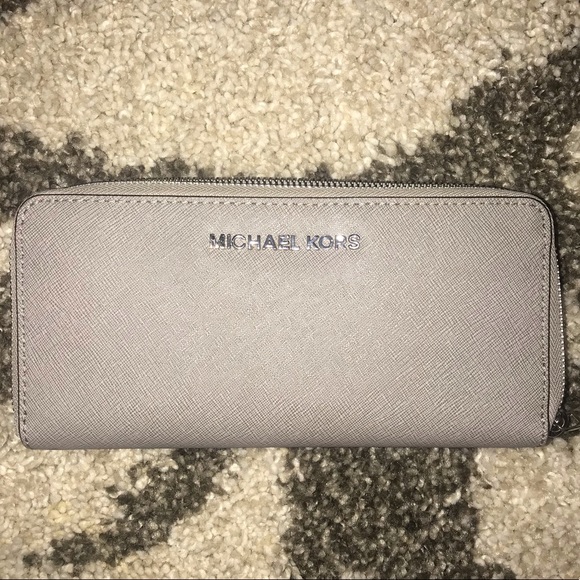 Grey MK travel wallet - Picture 2 of 3